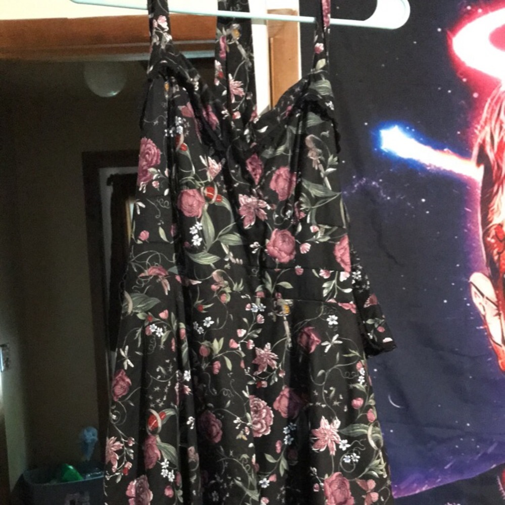 Hot topic flower dress